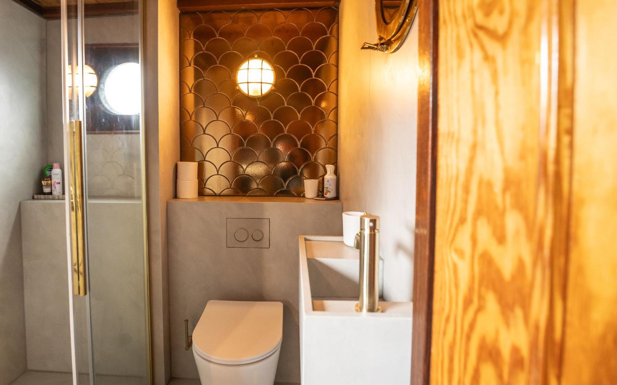 Houseboat-Amsterdam-Classic 외부 사진